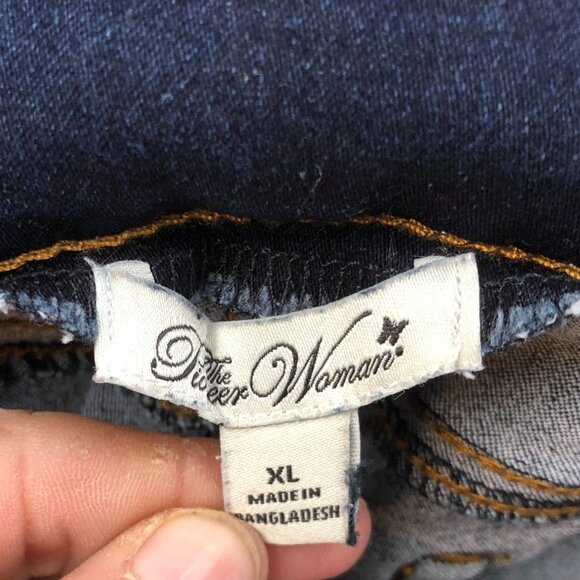 The Pioneer Woman Women Jeans Size XL Bootcut Leg Pull On Blue Denim Embroidered - Picture 9 of 15